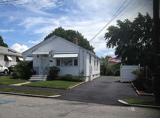 37 King Philip St, Providence, RI 02909