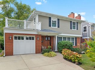 528 S Walnut Ave, Arlington Heights, IL 60005