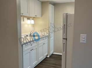 841 Ludlow Ave APT 203, Rochester, MI 48307