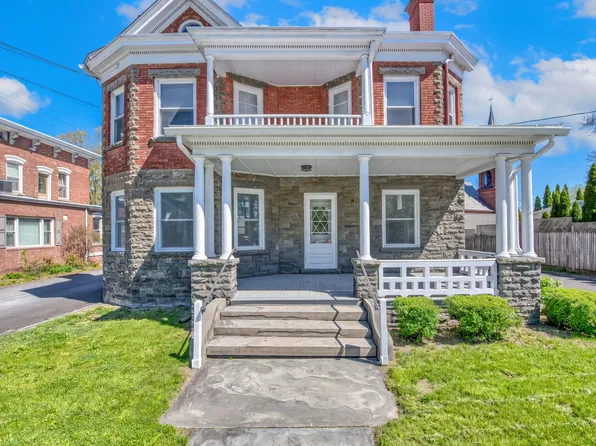 21 Ulster Ave, Saugerties, NY