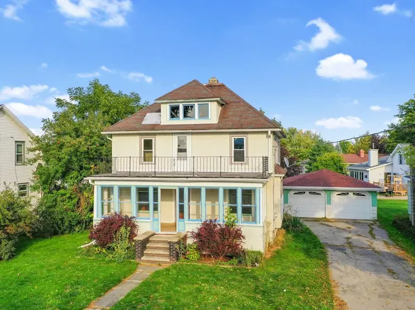 340 S Nash St, Hortonville, WI 54944