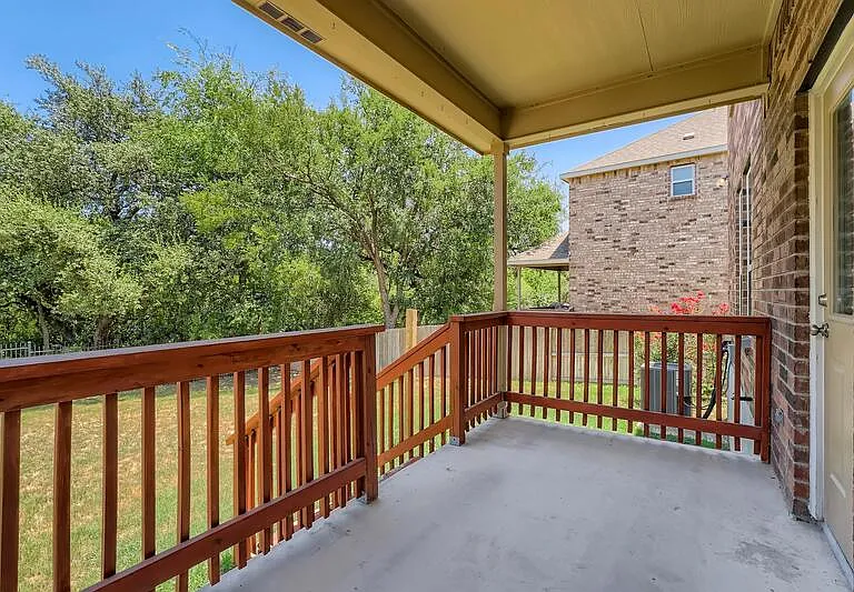 13927 Laurel Br — Photo 23