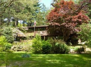 84 William Henry Rd, Scituate, RI 02857