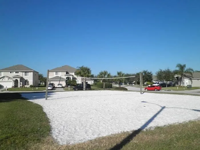 GRAND OAKS BOAST MANY AMENITIES!