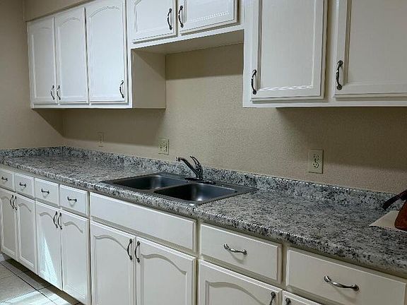 2nd image of 1505 25th St