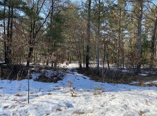 942 W Trout Valley Rd, Hancock, WI 54943