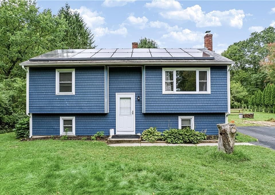 1st image of 892 Plains Rd
