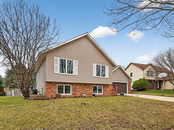 3rd image of 6219 Fairway Dr NW