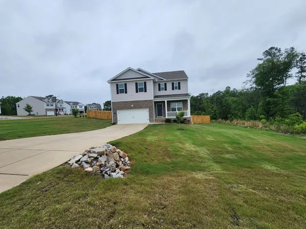 15 Charlies Bend Way, Spring Lake, NC
