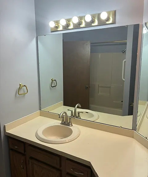 5512 Trippel Dr — Photo 11