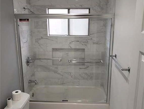 3rd image of 1013 E Appleton St APT 1