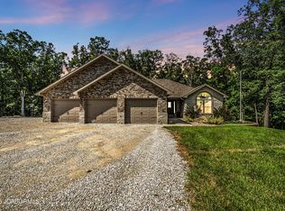 11169 Ridge Fork Dr, Holts Summit, MO 65043