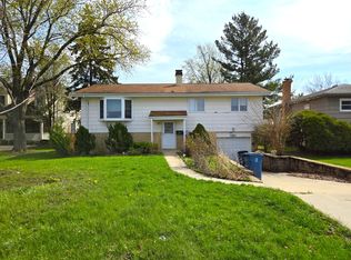 5921 Blodgett Ave, Downers Grove, IL