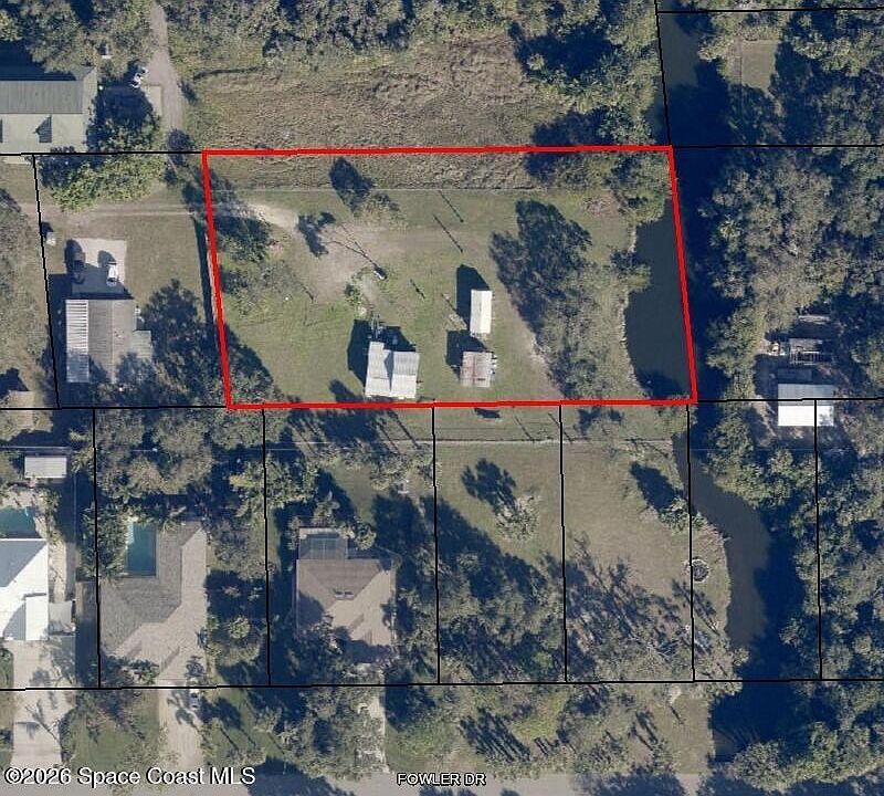 2nd image of 828 Newfound Harbor Dr