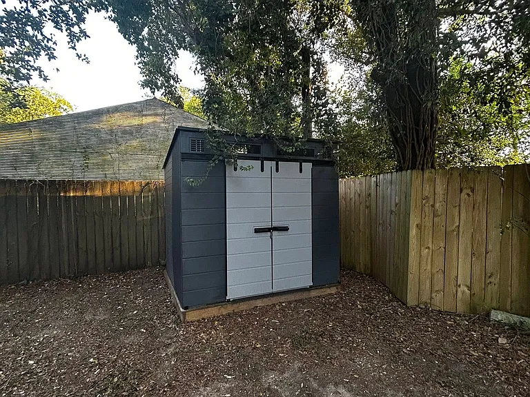 1403 Wilson Ave — Photo 17