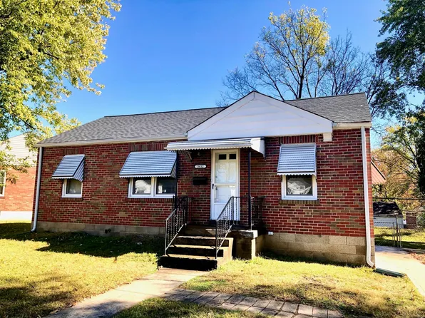 3632 San Jose Ln, Saint Ann, MO 63074