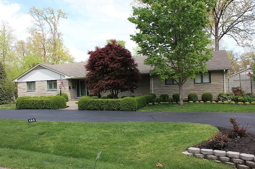 1st image of 105 Hickory Dr