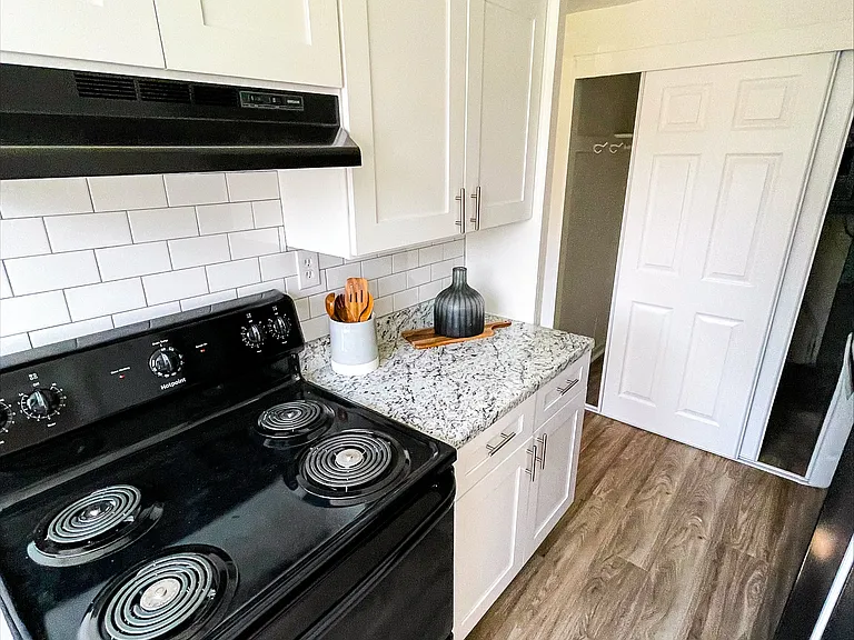 Townhomes at 28th — Photo 9
