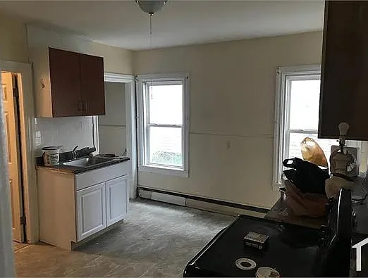 122 Canterbury St #1 — Photo 4