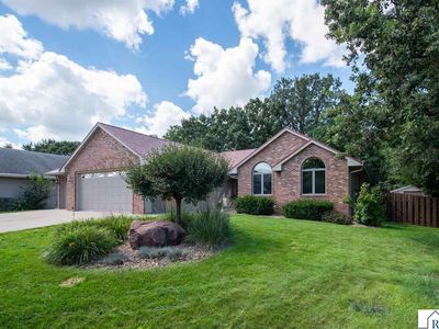 206 Woodhaven Ln, Mankato, MN, 56001