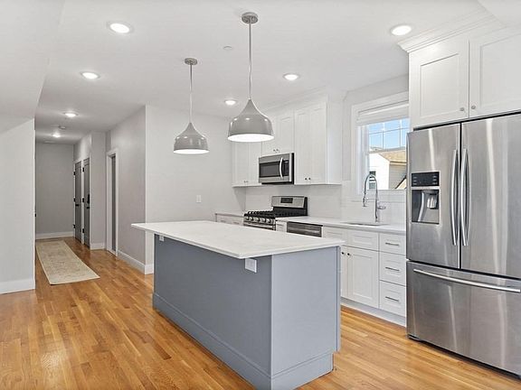 5th image of 2064 Dorchester Ave #3