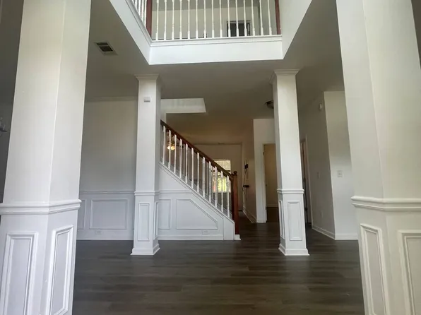 520 Lakeridge Ct, Covington, GA 30016