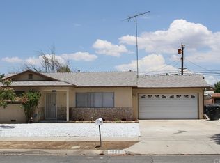 952 E Johnston Ave, Hemet, CA 92543