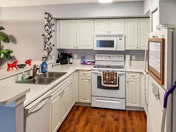 4th image of 1150 Wildwood Lakes Blvd APT 204