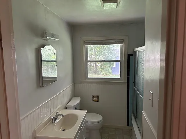925 Potter Ln — Photo 5