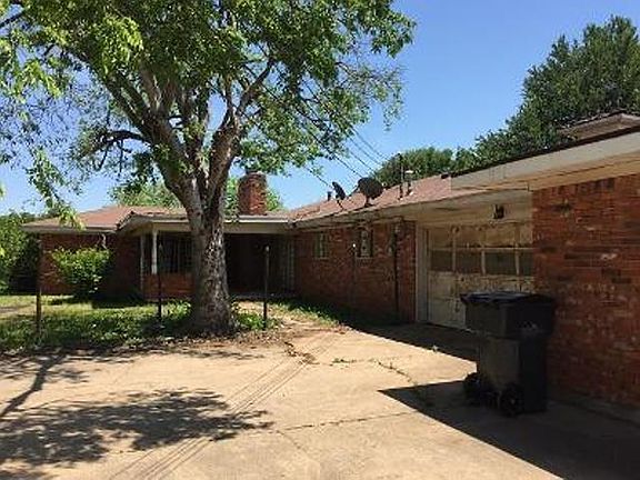 2nd image of 1615 Andrews Dr