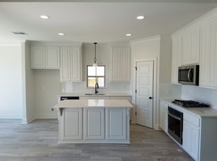 519 Flycatcher Dr, Baton Rouge, LA 70810