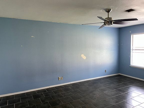 3rd image of 6307 Echo Canyon St