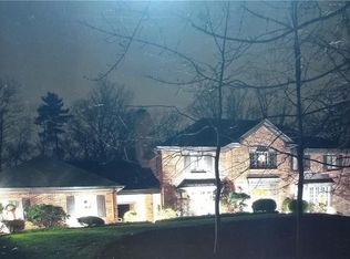 87 Fair Oaks Dr, Pittsburgh, PA 15238