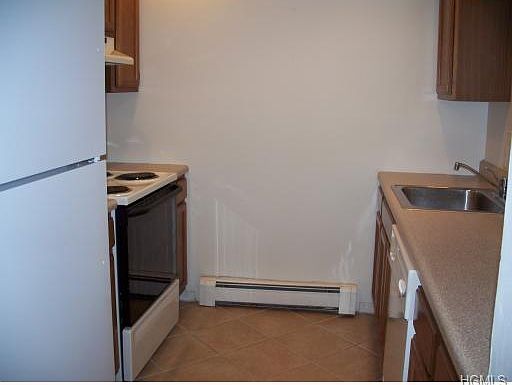 1st image of 23 Brittany Dr