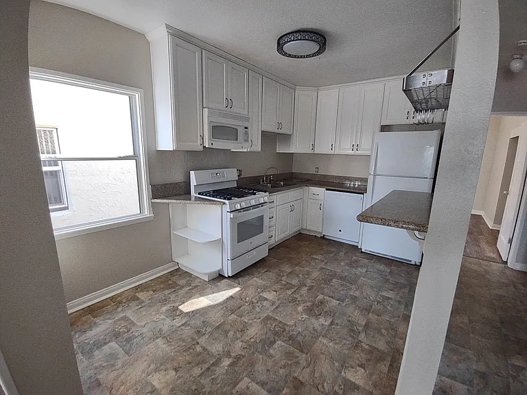151 Ximeno Ave #151 — Photo 2