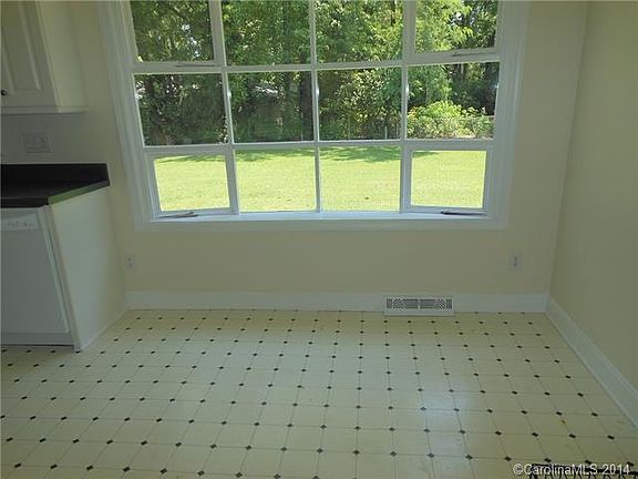5th image of 5231 Amity Pl