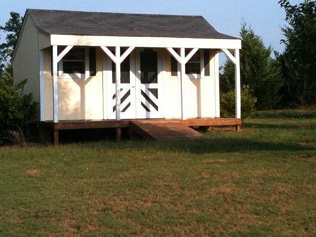 2nd image of 80 Hallmark Ln