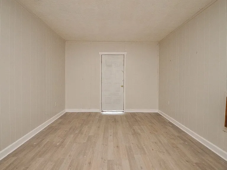 5243 Greylog Dr — Photo 9
