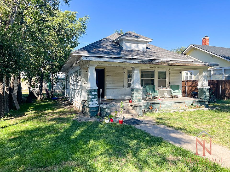 1st image of 809 N 4th St