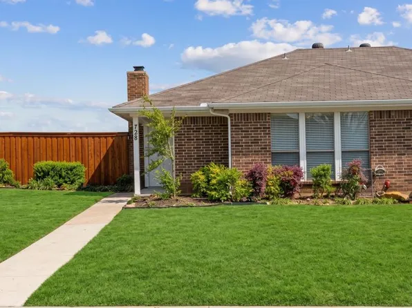 728 Cory St, Grapevine, TX 76051
