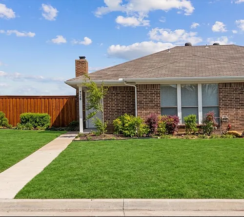 728 Cory St Photo 1