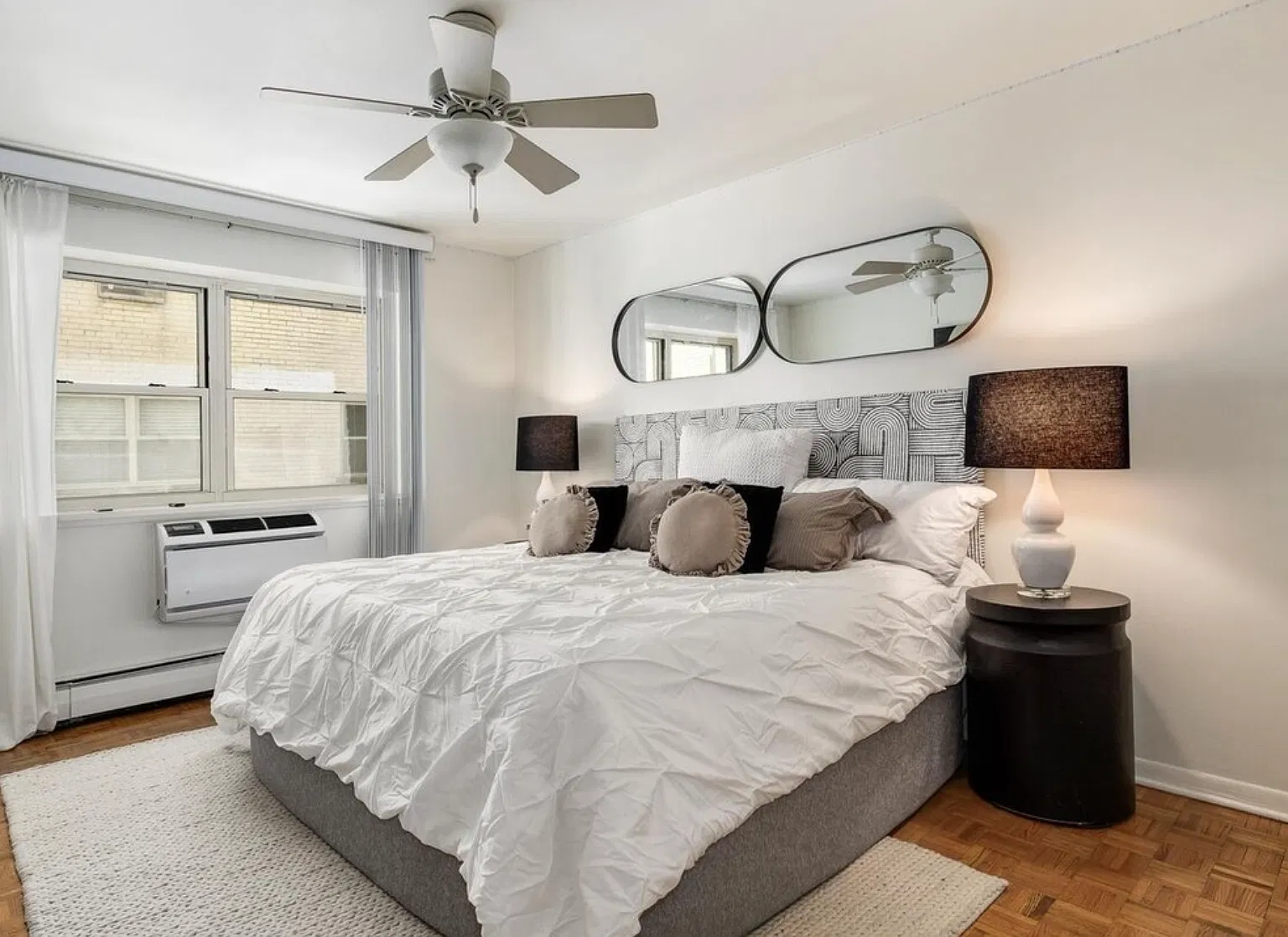 1 bed, 650 sqft, $2,100 — Photo 1