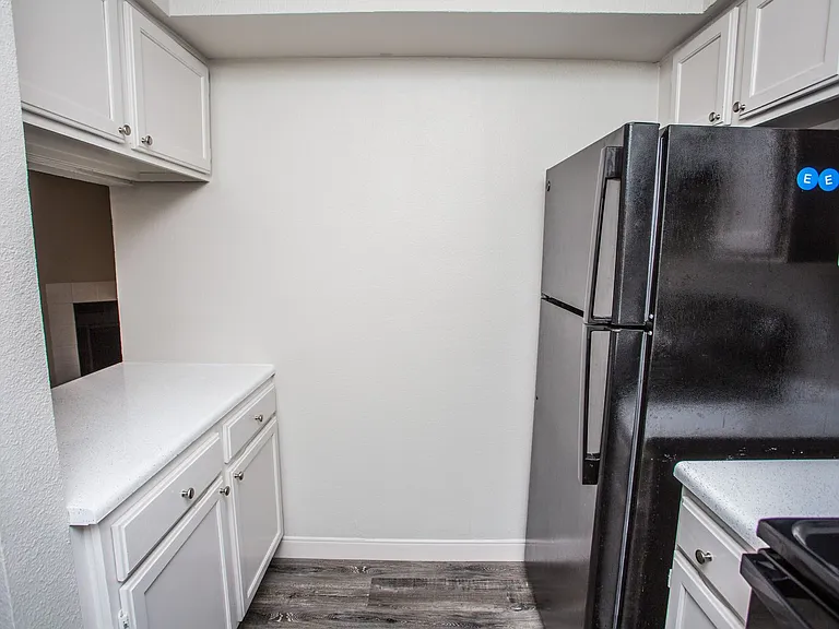 Saddlewood Apartments — Photo 31