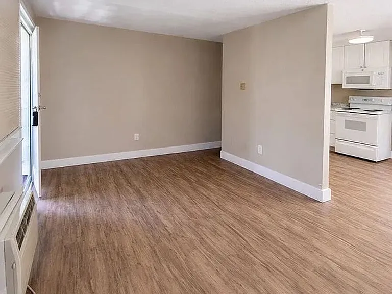 3048 W Amherst Ave #303 — Photo 11