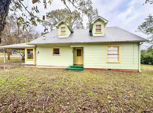 190 N Commerce St, Frankston, TX 75763