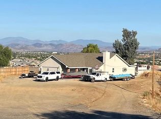 24335 Conejo Dr, Canyon Lake, CA 92587