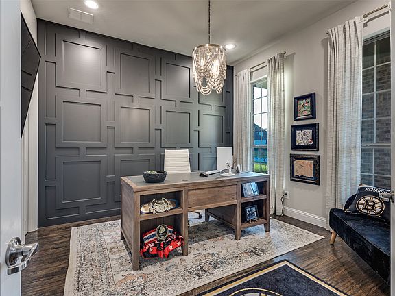 4th image of 1116 Karsten Ridge Pass