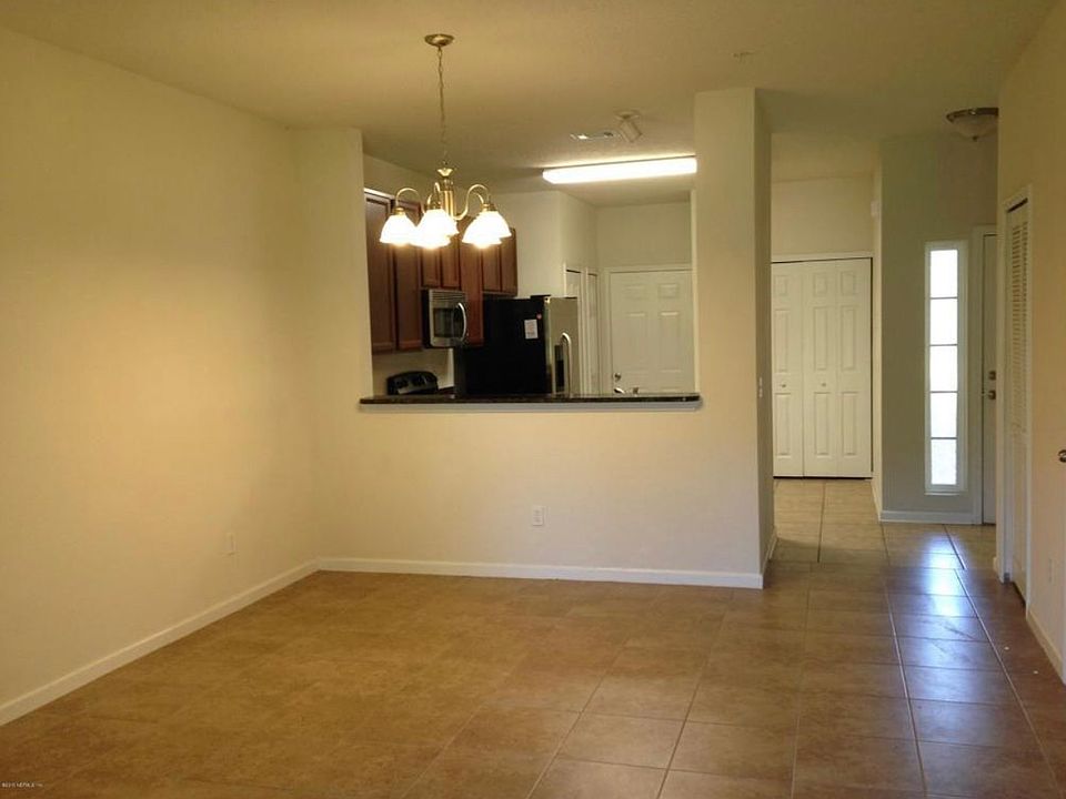 1st image of 108 Leese Dr