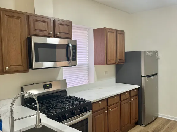 3265 W Warren Blvd #2, Chicago, IL 60624