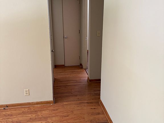 4th image of 506 NE Independence Ave APT B